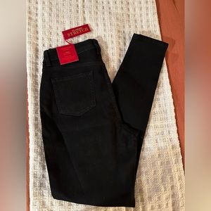 Jennifer Lopez black skinny jeans